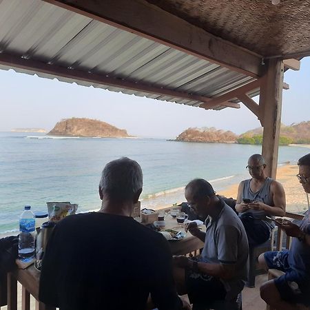 Boneputeh Homestay Taliwang Εξωτερικό φωτογραφία