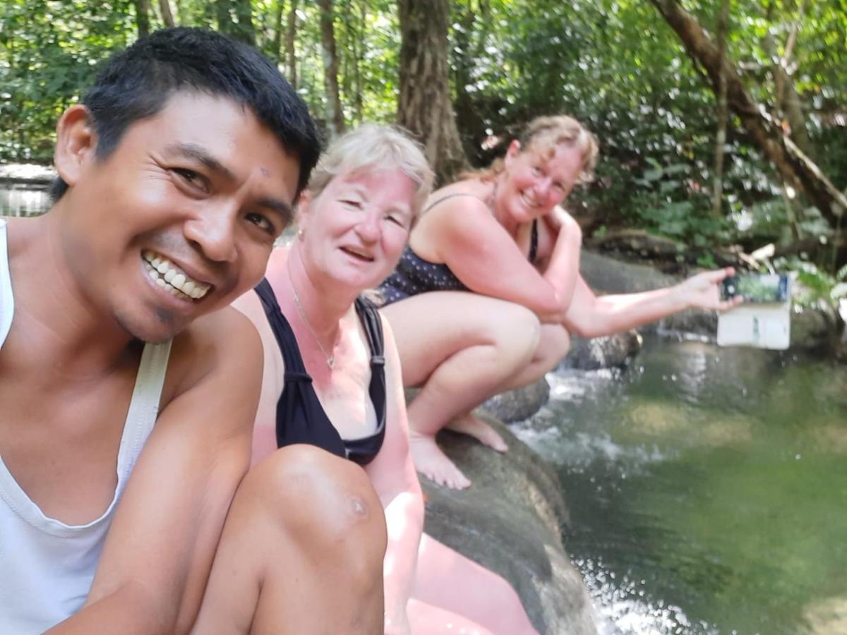 Boneputeh Homestay Taliwang Εξωτερικό φωτογραφία