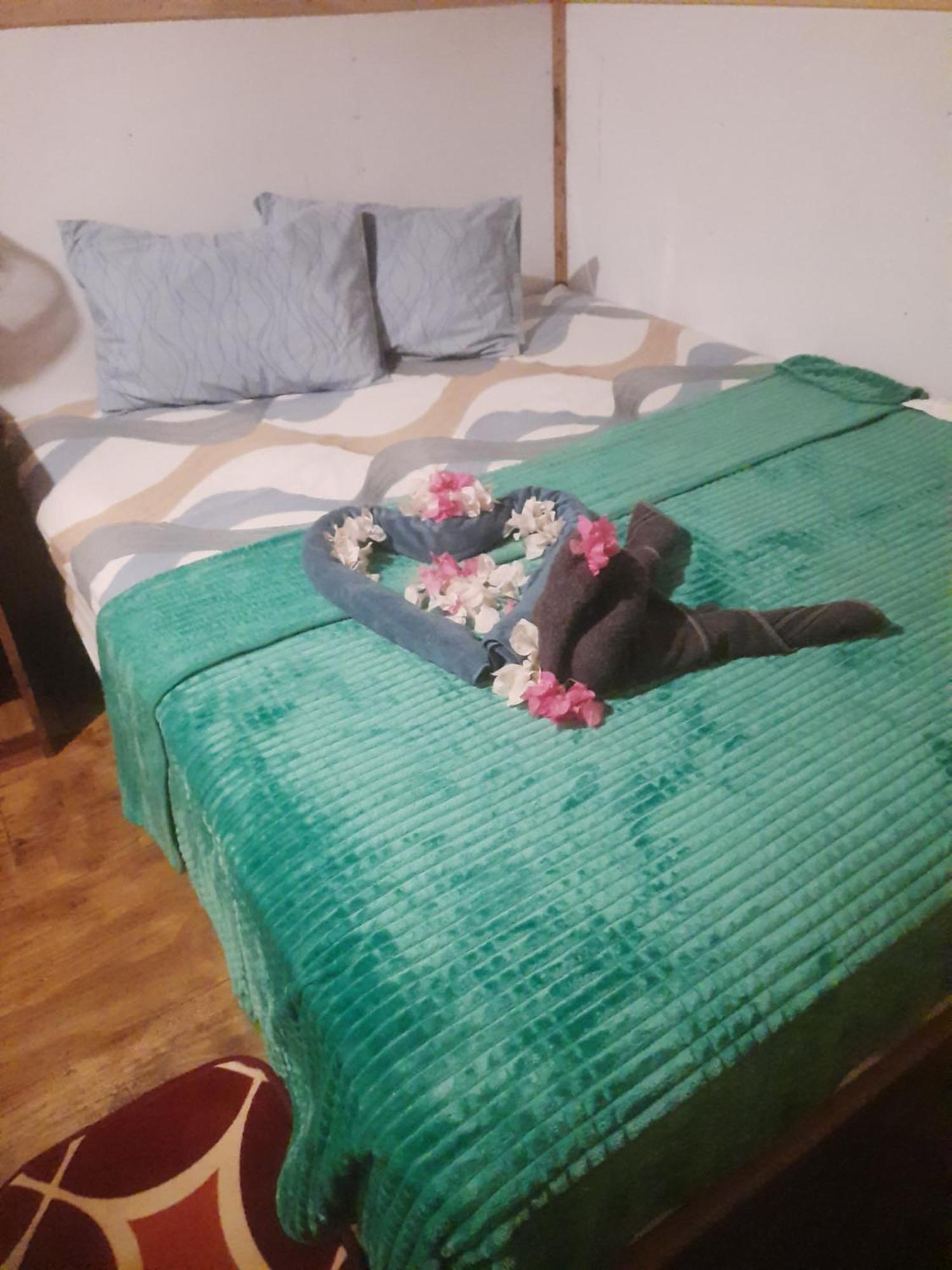 Boneputeh Homestay Taliwang Εξωτερικό φωτογραφία