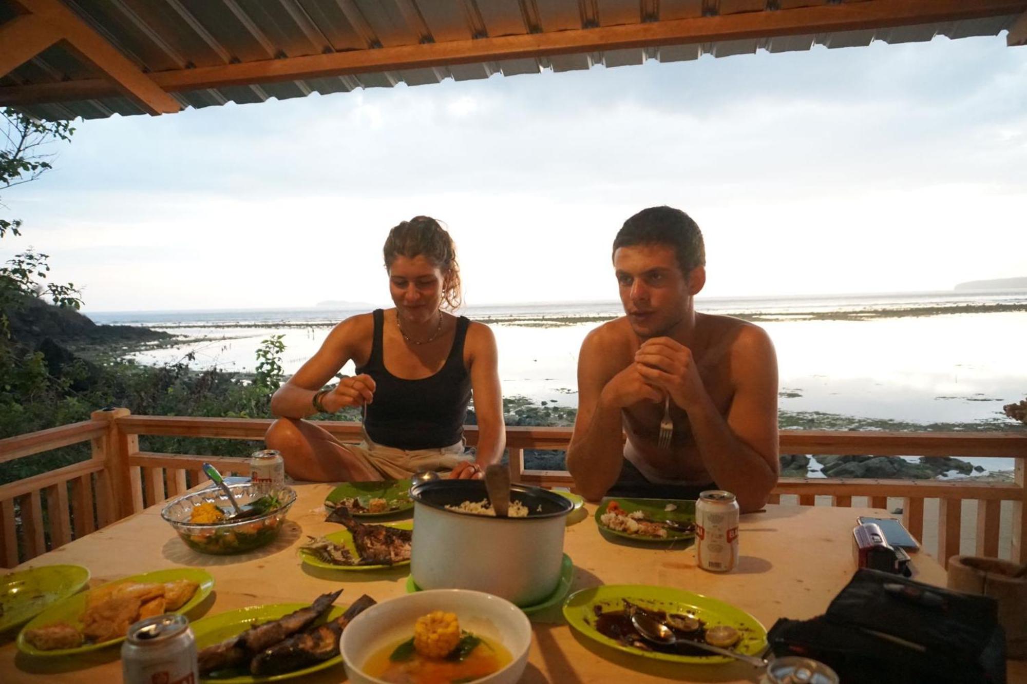 Boneputeh Homestay Taliwang Δωμάτιο φωτογραφία